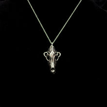 Load image into Gallery viewer, Gray Wolf Skull Pendant - White Bronze