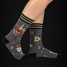 Load image into Gallery viewer, Love Hurts Socks