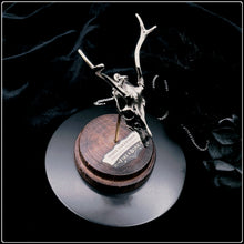 Load image into Gallery viewer, White Tailed Deer Skull Pendant - White Bronze