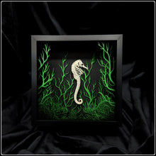 Load image into Gallery viewer, Seahorse Sea Bloom Frame
