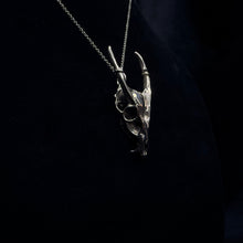 Load image into Gallery viewer, Muntjac (Vampire Deer) Skull Pendant - White Bronze
