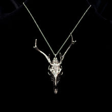 Load image into Gallery viewer, White Tailed Deer Skull Pendant - White Bronze
