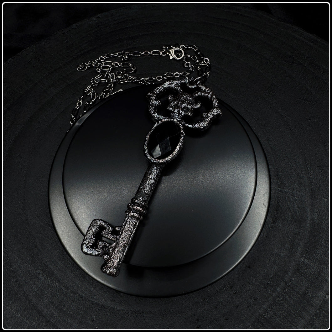 Skeleton Key with Faceted Obsidian