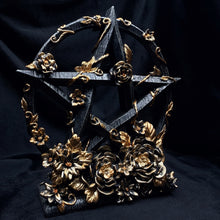 Load image into Gallery viewer, Floral Pentagram Display
